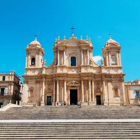 Affittimoderni Cala Azzurra - Noca02 * Noto